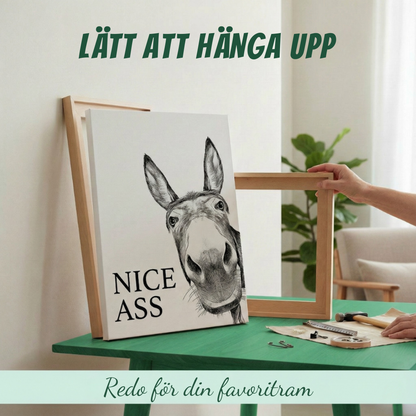 CheekyDonk™ – Rolig Åsna Badrumsväggdekoration