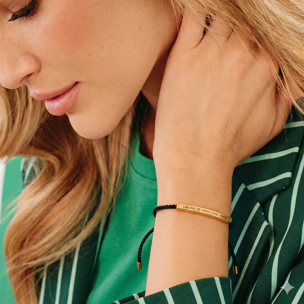 EchoLine™ – Flätat Inspirerande Armband i Rostfritt Stål