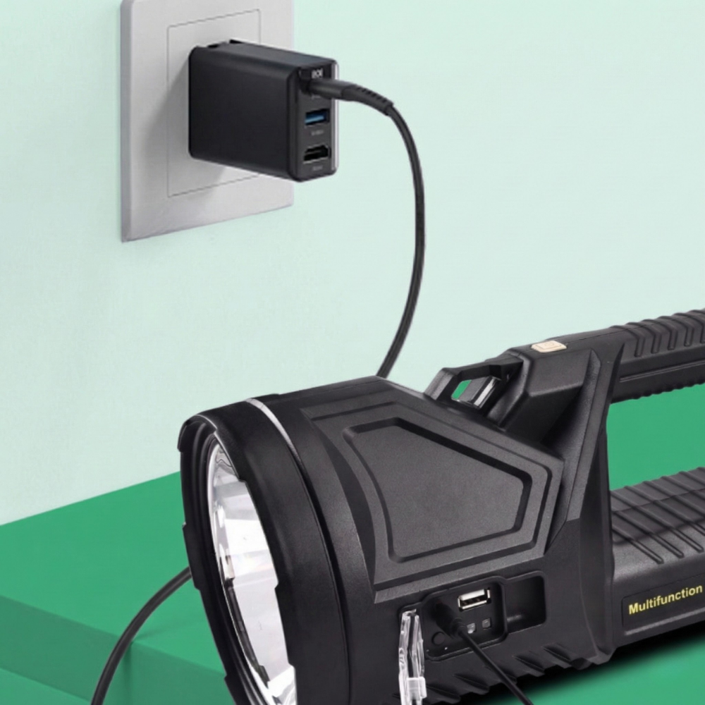 UltraRay™ – Långräckviddig Taktisk LED Ficklampa