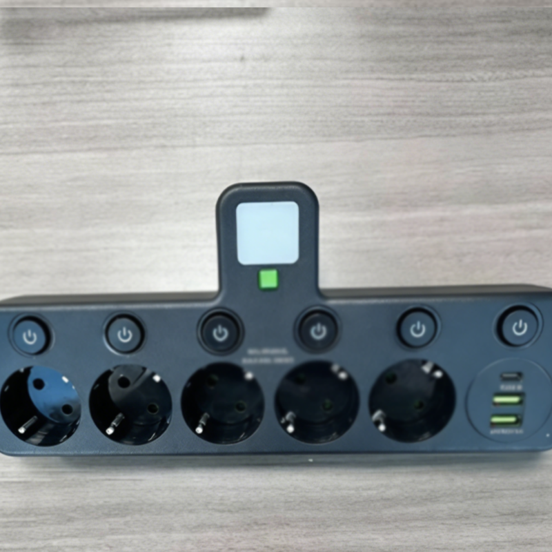 PlugWise™ – Smart Grenuttag med USB Laddningshub